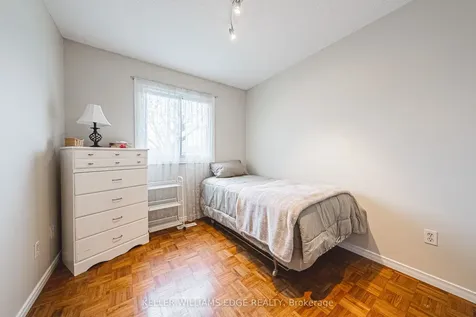 1576 Newlands Crescent Burlington ON L7M 1V6