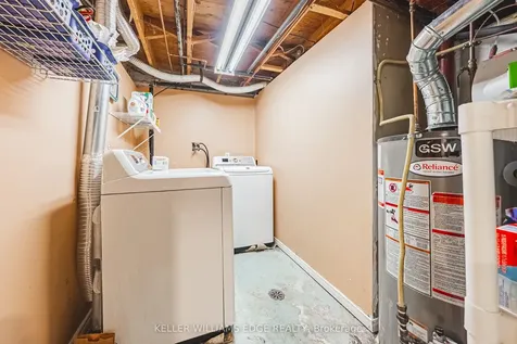 1576 Newlands Crescent Burlington ON L7M 1V6