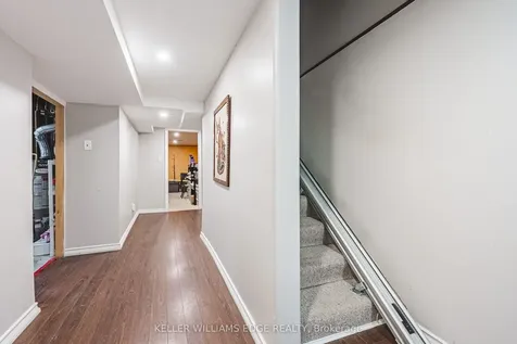 1576 Newlands Crescent Burlington ON L7M 1V6