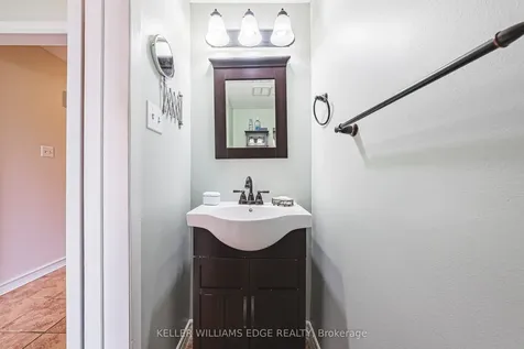 1576 Newlands Crescent Burlington ON L7M 1V6