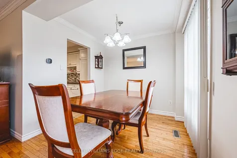 1576 Newlands Crescent Burlington ON L7M 1V6