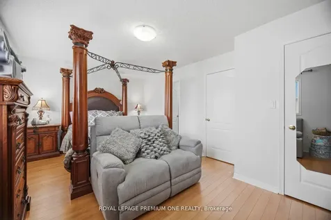 64 Mare Crescent Toronto ON M9W 7E7