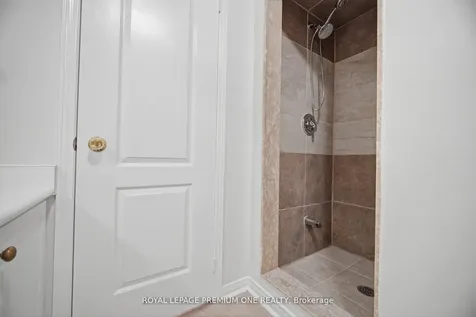 64 Mare Crescent Toronto ON M9W 7E7