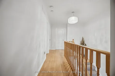 64 Mare Crescent Toronto ON M9W 7E7