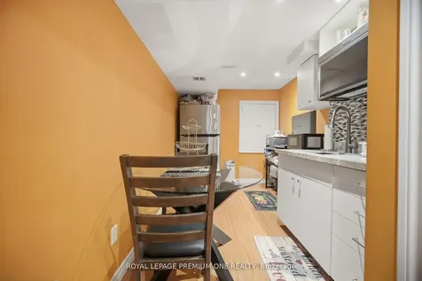 64 Mare Crescent Toronto ON M9W 7E7