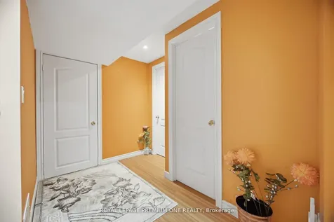 64 Mare Crescent Toronto ON M9W 7E7