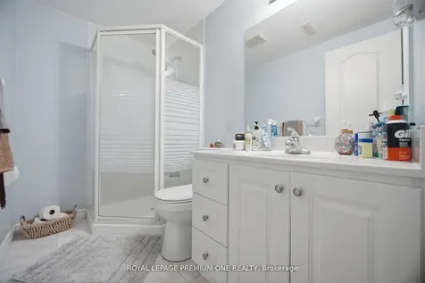 64 Mare Crescent Toronto ON M9W 7E7