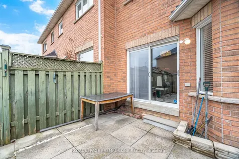 64 Mare Crescent Toronto ON M9W 7E7