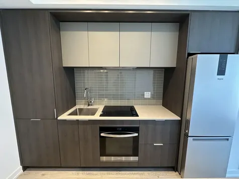 395 Square One Drive Mississauga ON L5B 0P6