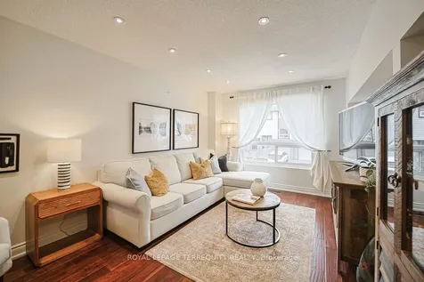 1221 Dundix Road Mississauga ON L4Y 3Y9