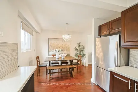 1221 Dundix Road Mississauga ON L4Y 3Y9