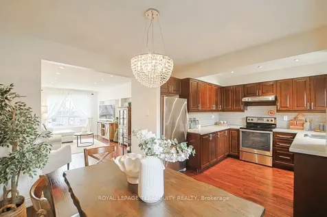 1221 Dundix Road Mississauga ON L4Y 3Y9