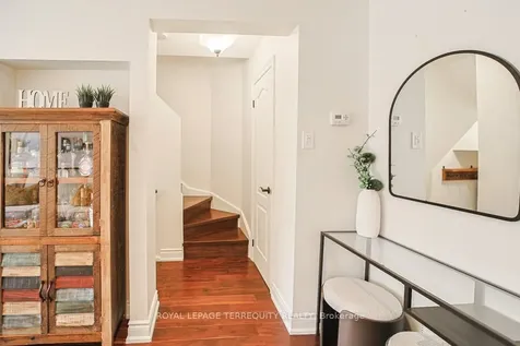 1221 Dundix Road Mississauga ON L4Y 3Y9
