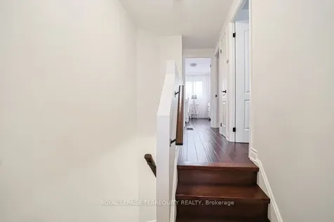 1221 Dundix Road Mississauga ON L4Y 3Y9
