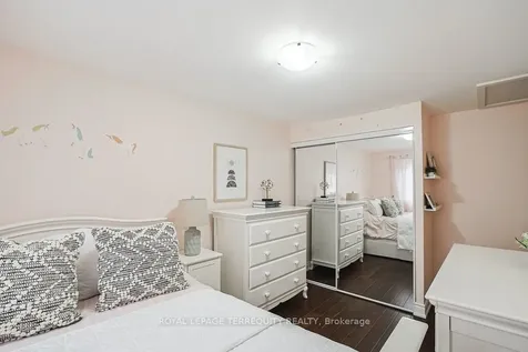 1221 Dundix Road Mississauga ON L4Y 3Y9