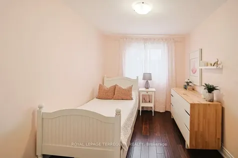 1221 Dundix Road Mississauga ON L4Y 3Y9