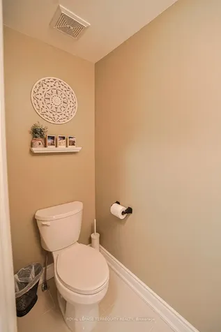 1221 Dundix Road Mississauga ON L4Y 3Y9
