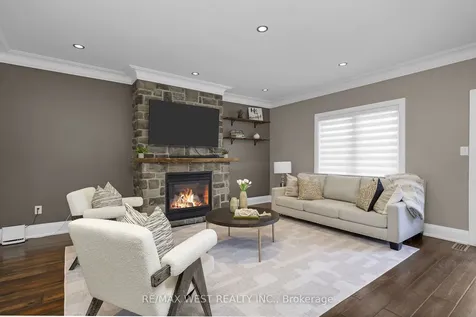 99 Gray Park Drive Caledon ON L7E 2N5