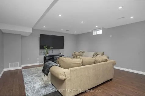 99 Gray Park Drive Caledon ON L7E 2N5