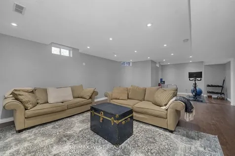 99 Gray Park Drive Caledon ON L7E 2N5