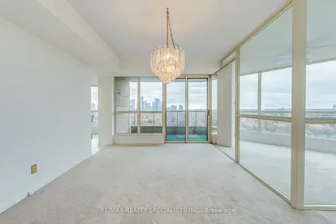 55 Kingsbridge Garden Circle Mississauga ON L5R 1Y1