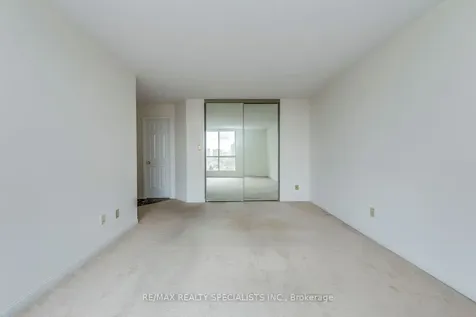 55 Kingsbridge Garden Circle Mississauga ON L5R 1Y1