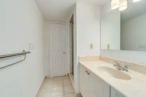 55 Kingsbridge Garden Circle Mississauga ON L5R 1Y1