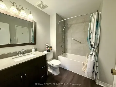 40 Crenshaw Court Brampton ON L6Z 1W9