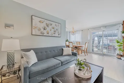 40 Crenshaw Court Brampton ON L6Z 1W9