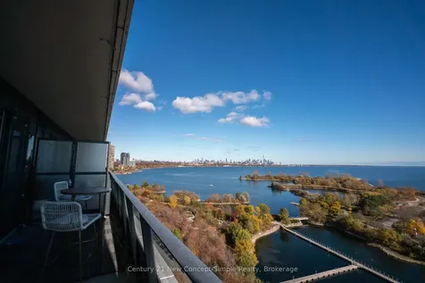 20 Shore Breeze Drive Toronto ON M8V 0C7