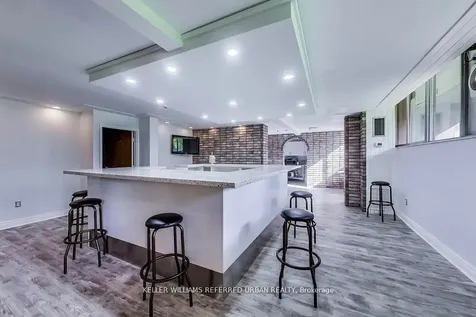 11 Wincott Drive Toronto ON M9R 2R9