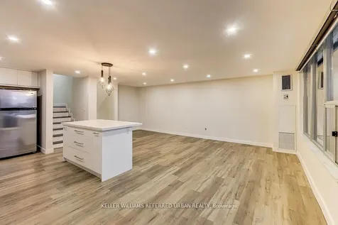 11 Wincott Drive Toronto ON M9R 2R9