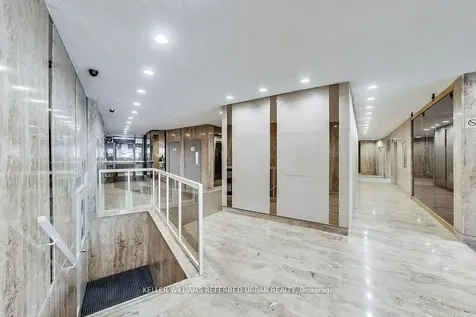 11 Wincott Drive Toronto ON M9R 2R9