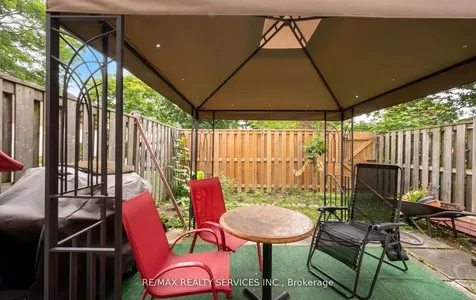 124 Baronwood Court Brampton ON L6V 3H7