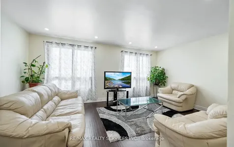 124 Baronwood Court Brampton ON L6V 3H7