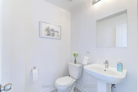 2 Pomarine Way Brampton ON L6X 0E4