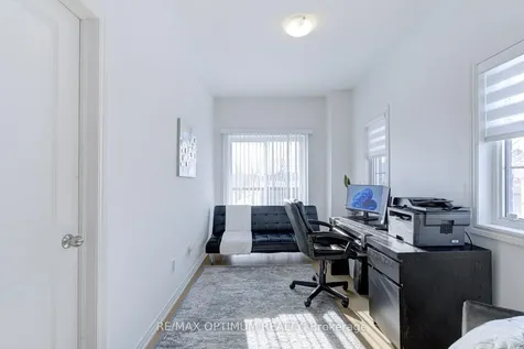 2 Pomarine Way Brampton ON L6X 0E4
