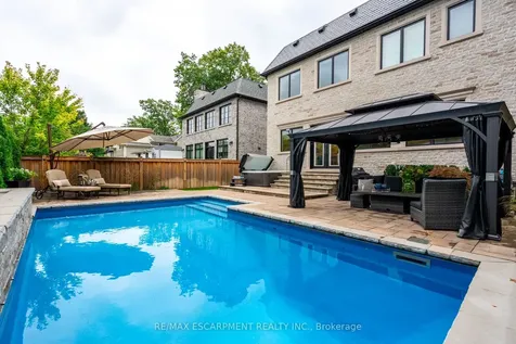 385 Pine Cove Road Burlington ON L7N 1W4
