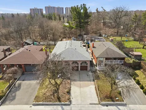 118 Tandridge Crescent Toronto ON M9W 5N9