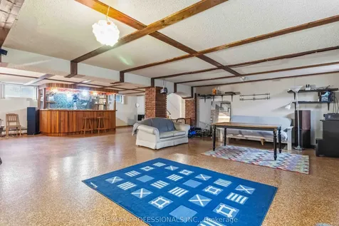 118 Tandridge Crescent Toronto ON M9W 5N9