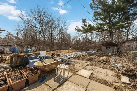 118 Tandridge Crescent Toronto ON M9W 5N9