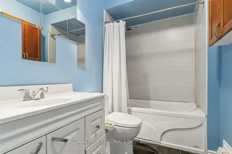 118 Tandridge Crescent Toronto ON M9W 5N9