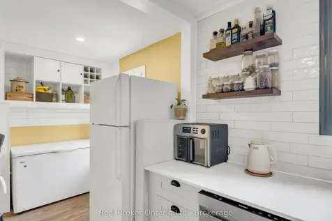 28 Church Street W Halton Hills ON L7J 1K2