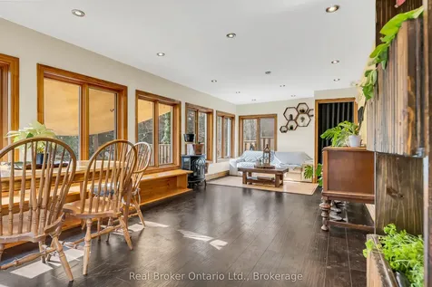 28 Church Street W Halton Hills ON L7J 1K2