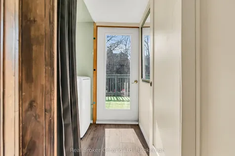 28 Church Street W Halton Hills ON L7J 1K2