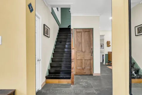 28 Church Street W Halton Hills ON L7J 1K2