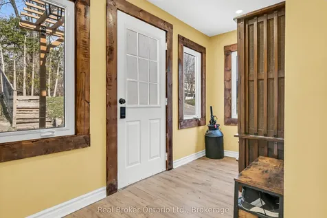 28 Church Street W Halton Hills ON L7J 1K2