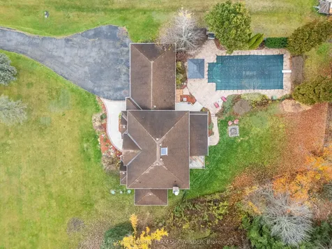 15 Country Lane Drive Caledon ON L7E 0B4