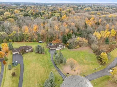 15 Country Lane Drive Caledon ON L7E 0B4