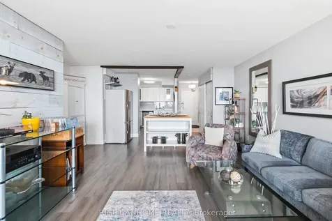975 Warwick Court Burlington ON L7T 3Z7